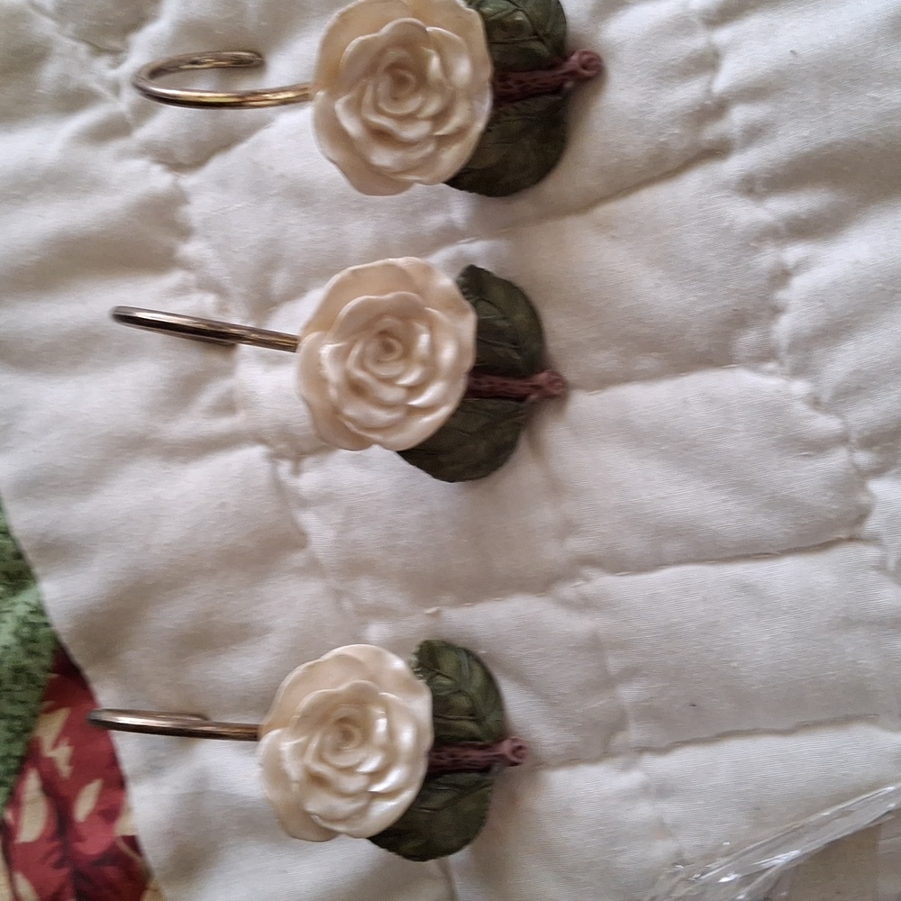 Hand painted shower hooks - Picture 5 of 5